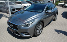 Infiniti Q30